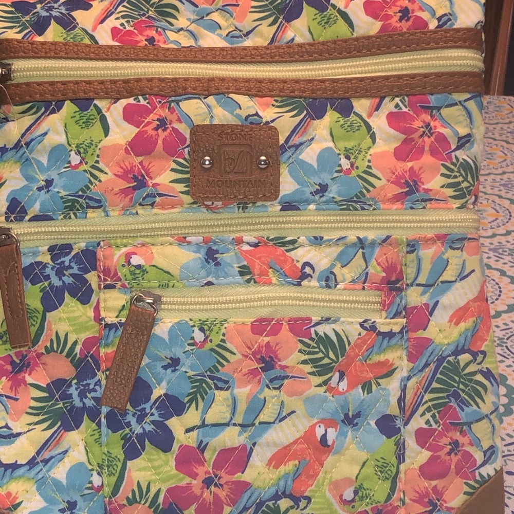 NWT floral fabric quilted Crossbody Tiffany Rose